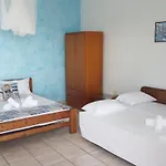 Avra Appart hôtel Akhladherí