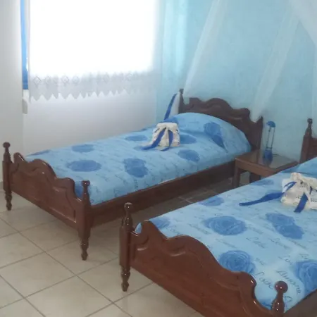 Aparthotel Avra