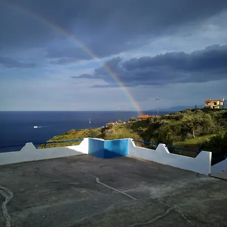 Aparthotel Avra 3*