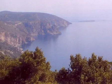 Avra Aparthotel 3*