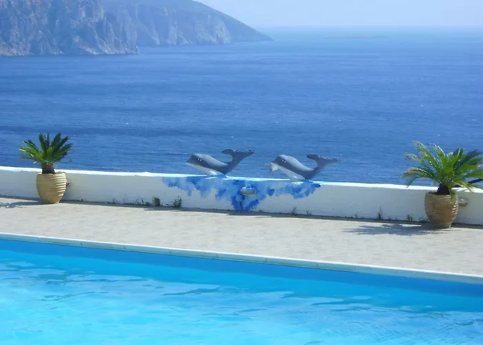 Avra Apart Otel Akhladherí