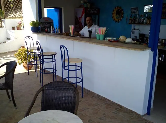 Avra Aparthotel Akhladherí